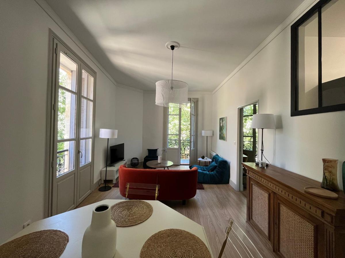 Nimes , Appartement Renove Dans Immeuble Classe. מראה חיצוני תמונה